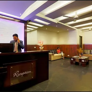 Anand International 4* Нью-Дели